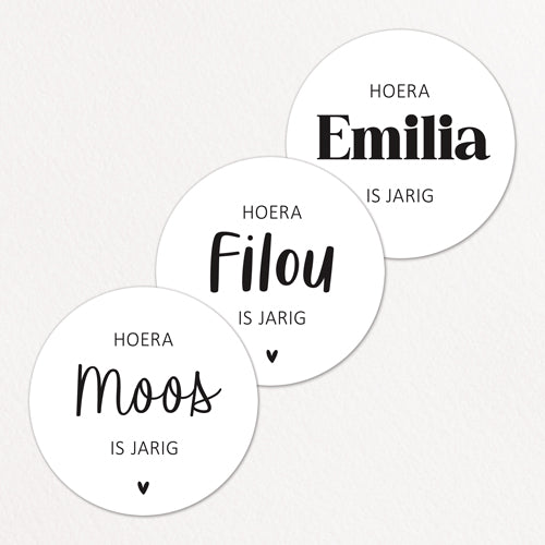 Stickers op maat | Hoera + naam is jarig | 10 stuks
