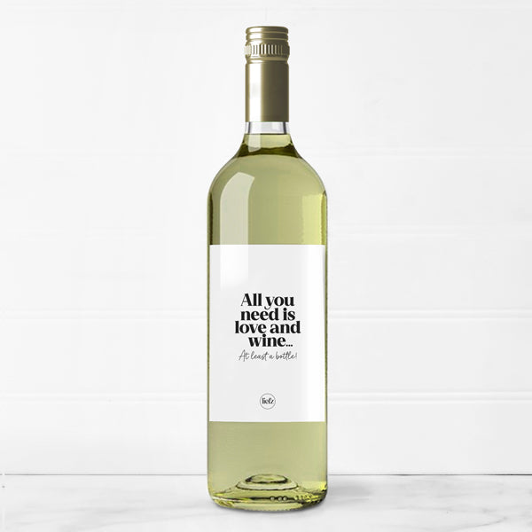 Fles etiket | All you need is love and wine